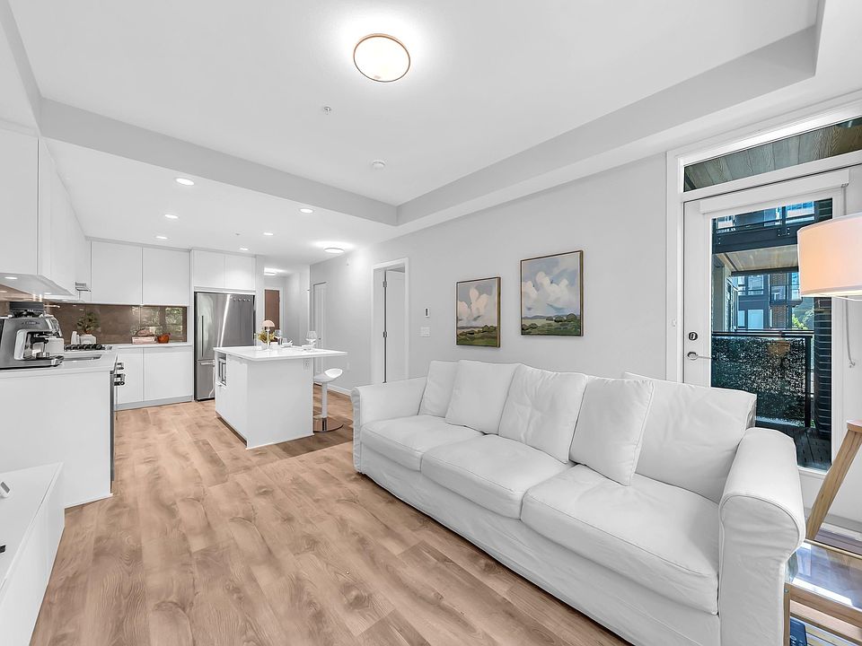 1st image of 615 Cottonwood Ave #305