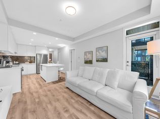 615 Cottonwood Ave #305, Coquitlam, BC V3J 0N4