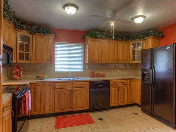 5th image of 3609 W Wallace Ave