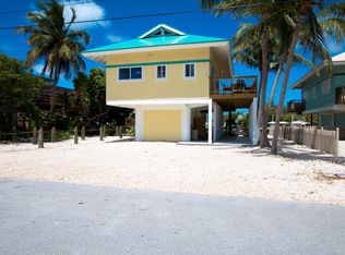 16 Kyle Way E, Marathon, FL 33050