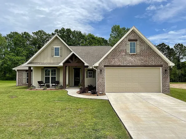 57 Copperfield Dr, Hattiesburg, MS 39402