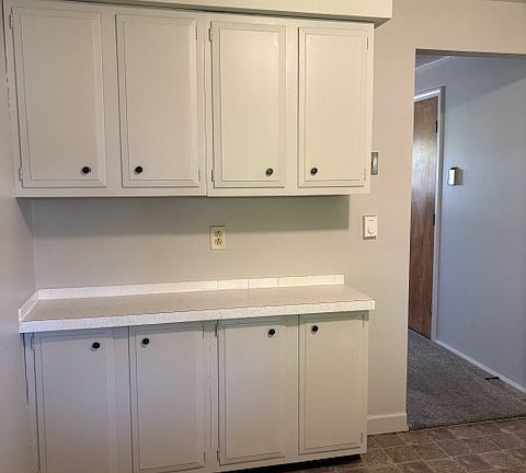 4th image of 1750 Normandy Dr #4