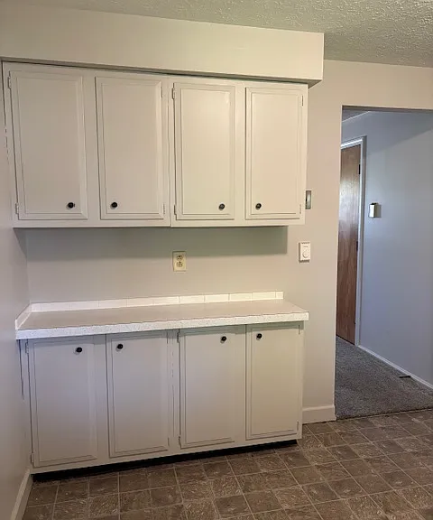 1750 Normandy Dr #4 — Photo 4