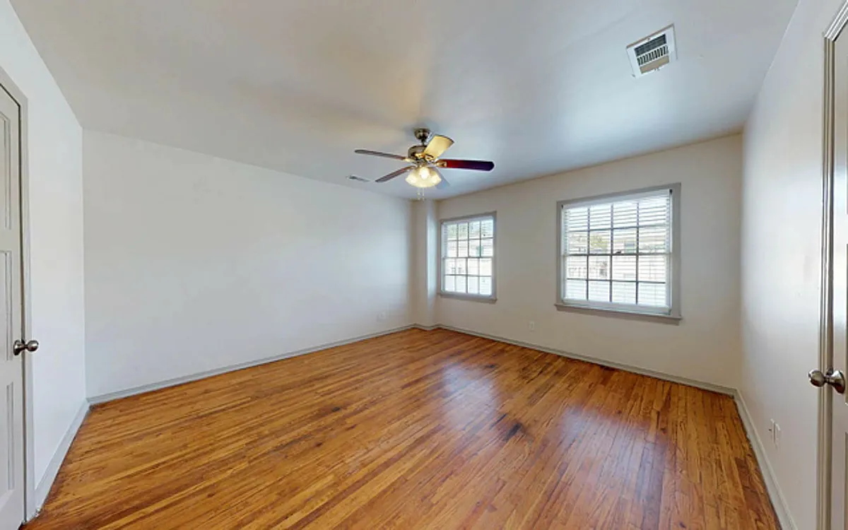 Building Photo - 6015 Reiger Ave