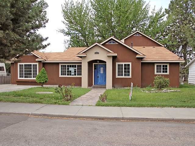 1st image of 315 McAuliffe Ave