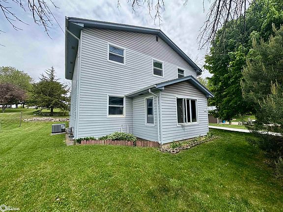 2nd image of 1108 Chicago St