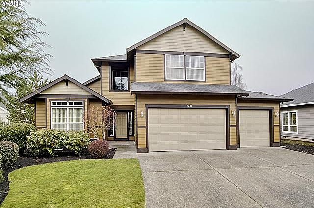 1st image of 6221 NE Dereck Ln