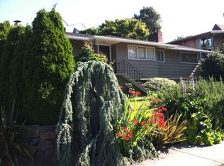 3900 NE 38th St, Seattle, WA 98105