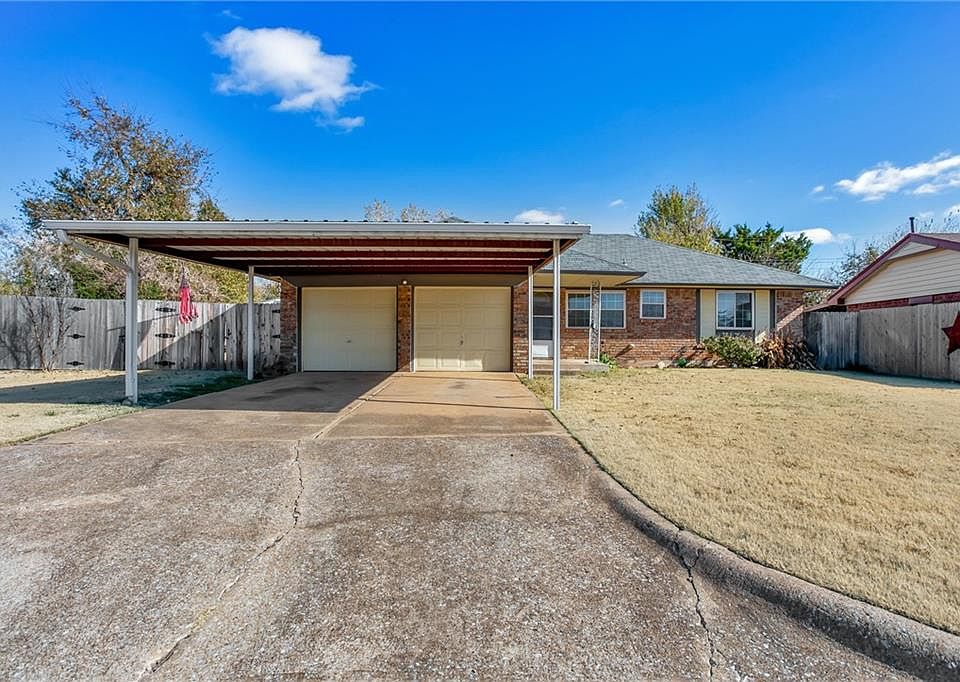 1st image of 1316 NW Kings Court Cir