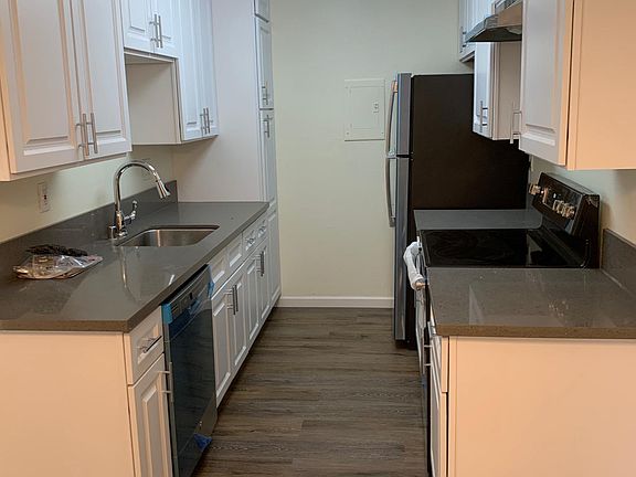 New Kitchen and Appliances
