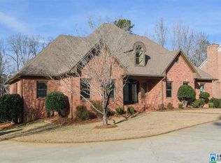 4012 Kinross Ln, Birmingham, AL 35242