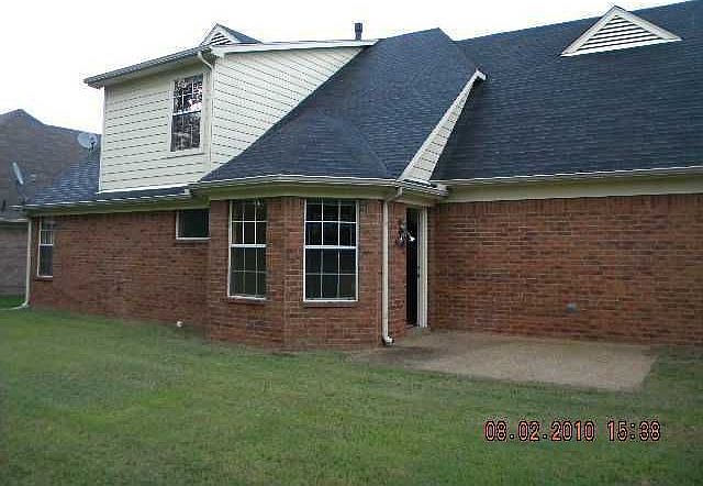 2nd image of 4875 Ashcroft Dr #D