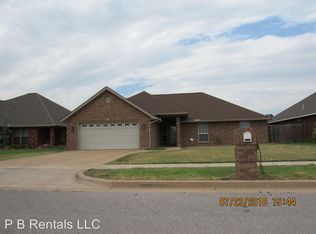 3610 NE Richmond St, Lawton, OK 73507