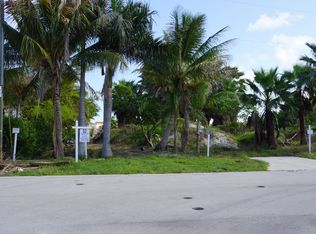 890 NE 7th St, Boynton Beach, FL 33435