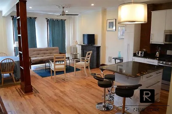 Rented by R New York | media 42