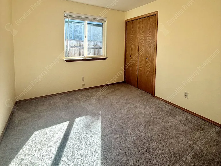 3092 NE Tahoe Ct — Photo 17