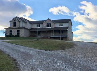 3239 Country Club Rd SW, Lancaster, OH 43130