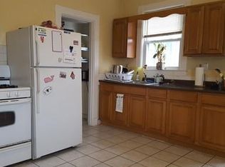 76 Walnut Pl #2, Brookline, MA 02445