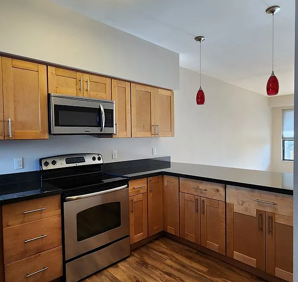 712 W Spruce St — Photo 11