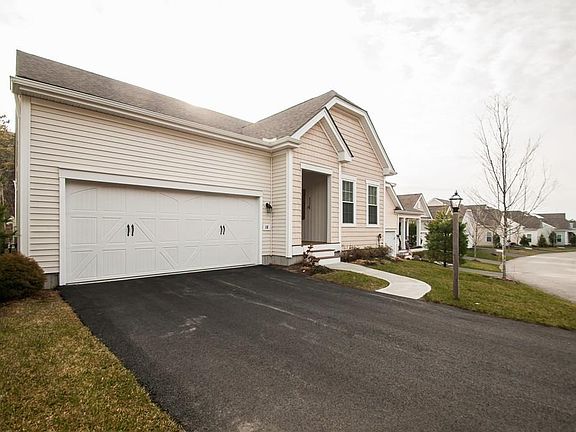3rd image of 16 Kensington #320