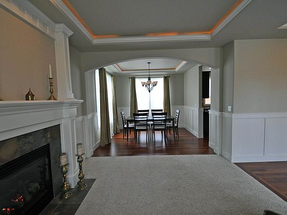 Living room, gas fireplace