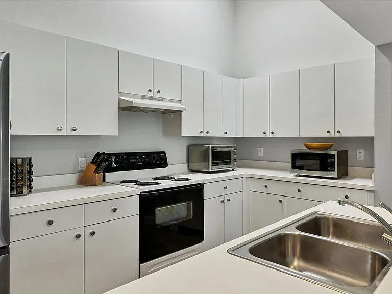 7234 Eleanor Cir #203 — Photo 13
