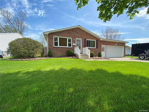 3rd image of 63 Acacia Dr