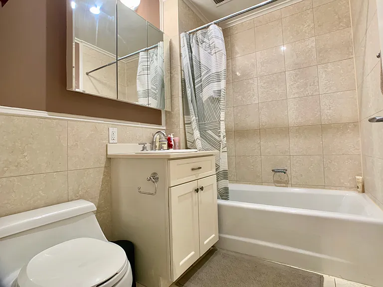 2 Jones St #301 — Photo 7