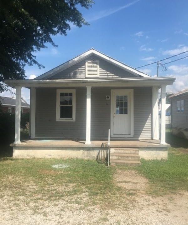 1st image of 32 Lincoln Ave