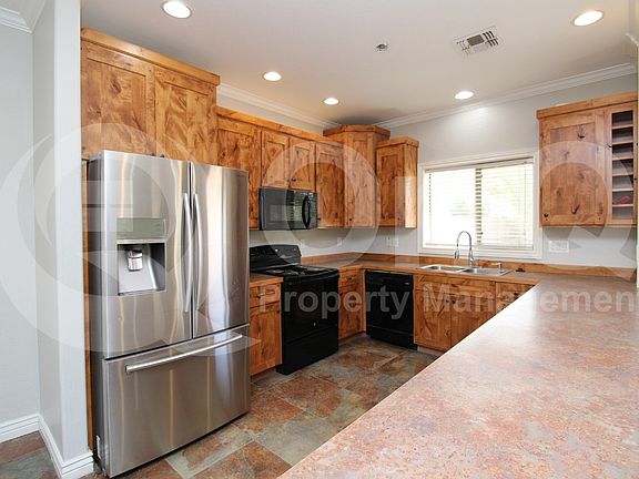 3rd image of 44851 W Zion Rd