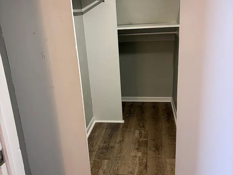 230 E Fairview Ave #4 — Photo 9