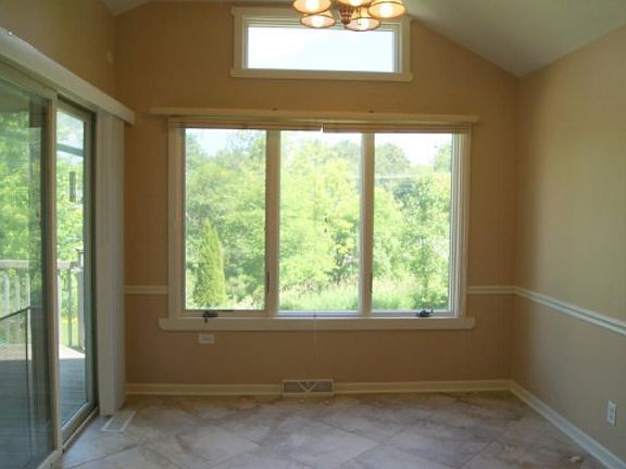 5th image of 5818 Creekside Ln