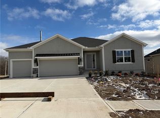 4304 SE Adams Dr, Blue Springs, MO 64014