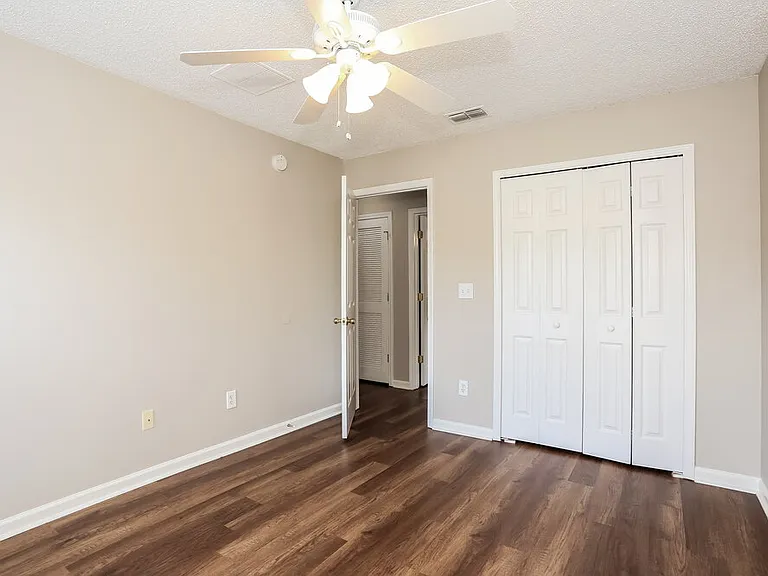 2479 Coachman Lakes Dr — Photo 14