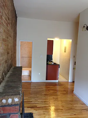 Rented by AJ Clarke | media 22