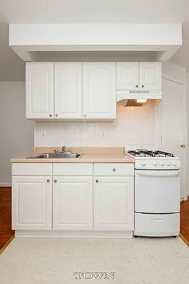 Rented by Town Residential | media 10