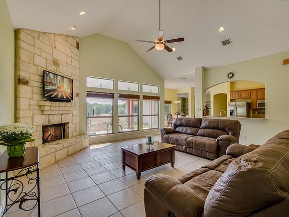 5th image of 107 Mallard Dr