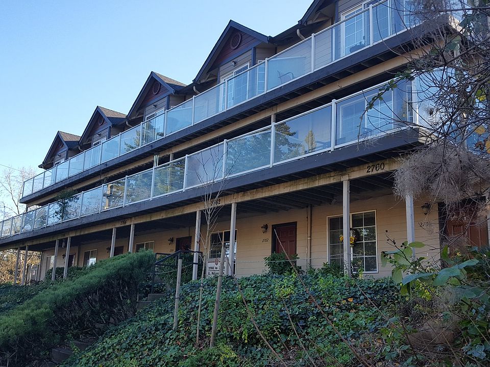 1st image of 2762 E McLoughlin Blvd
