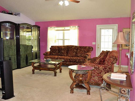 5th image of 29 Red Birch Ln