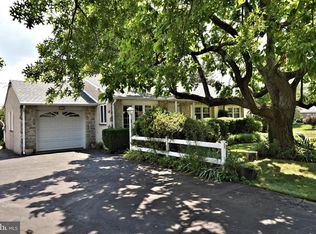 135 Butternut Dr, Hatboro, PA 19040