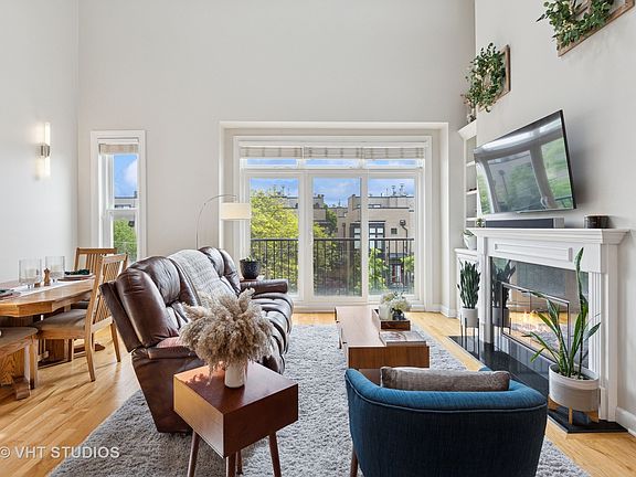 5th image of 1712 W Diversey Pkwy #3