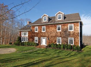 25 Laurel Hill Ln, Amagansett, NY 11930