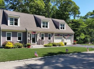37 Cappawack Rd, Mashpee, MA 02649
