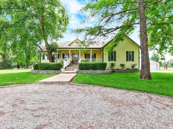 6934 S Broadway Ct, Haysville, KS 67060