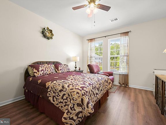 4th image of 605 Quarry View Ct #301