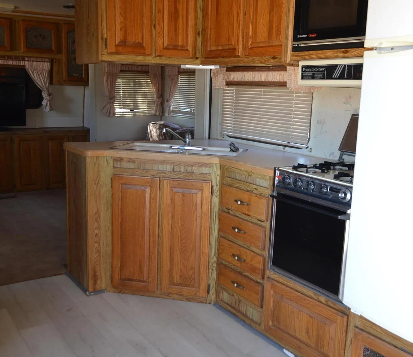 1 bed, 1.0 bath, 400 sqft, $900 — Photo 4