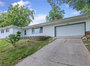 405 Troy Rd, Collinsville, IL 62234