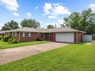 5801 Cornell Dr, Bartlesville, OK 74006