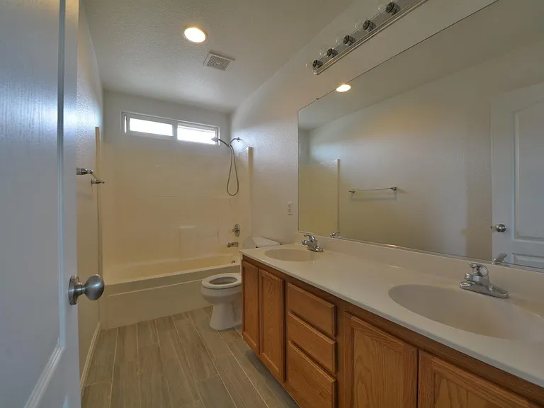511 Massarosa Ln — Photo 11