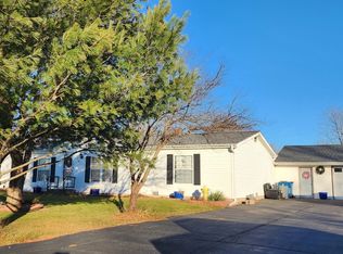 400 Betty St, Verona, IL 60479